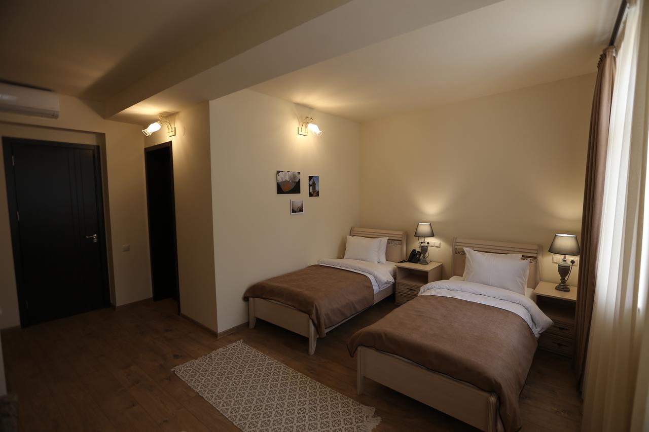 Le Caucase Tbilisi Luaran gambar